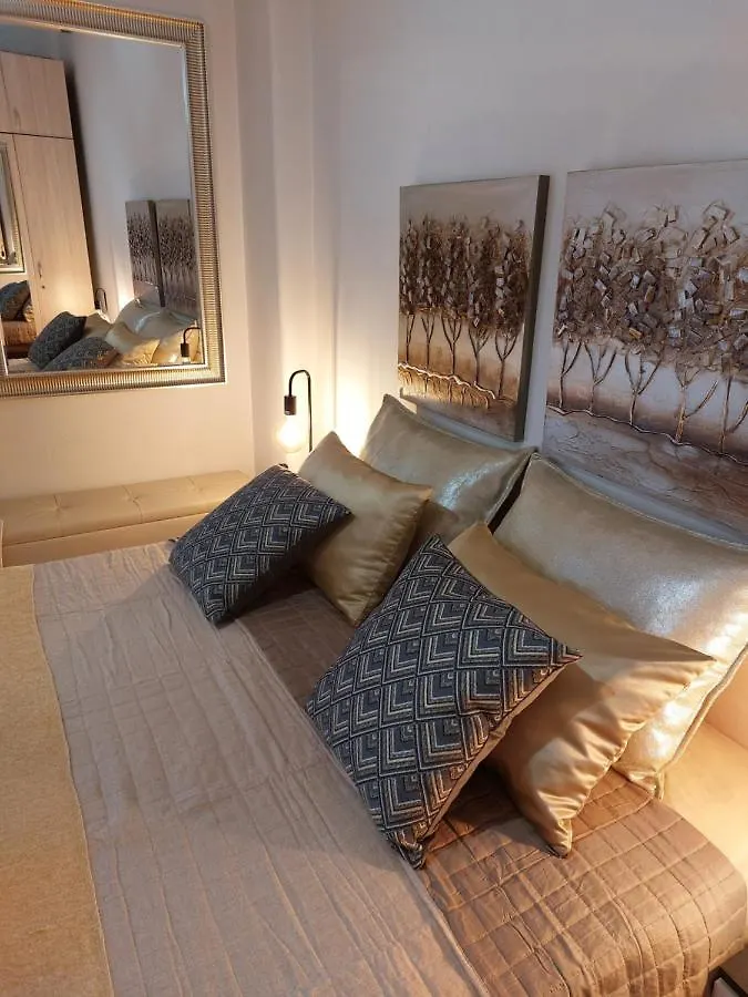 Antigonidon Square Luxury Apartment Tesalónica