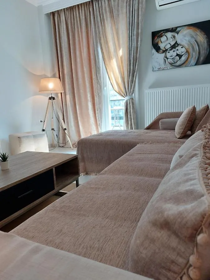 Antigonidon Square Luxury Apartment Thessaloniki Greece